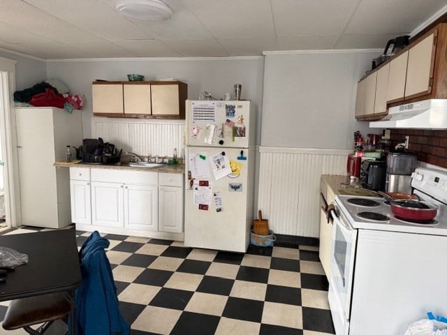 64-66 Pleasant St Photo 25