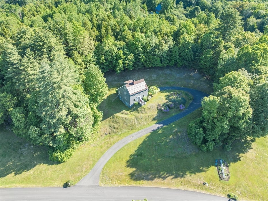 10 Hidden Pond Lane Photo 34
