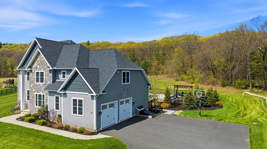 10 Fitch Farm Way Photo 2