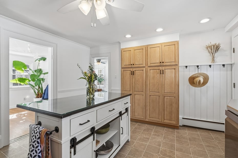 26 S Main St Photo 8