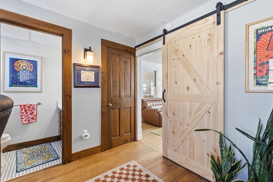 26 S Main St Photo 16