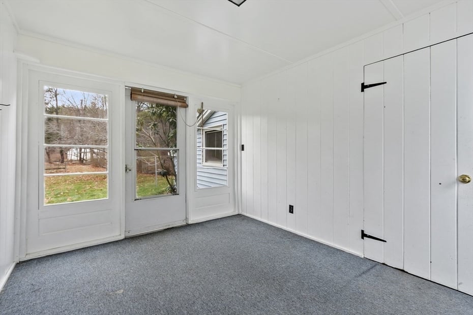 22 Old Turnpike Rd Photo 8