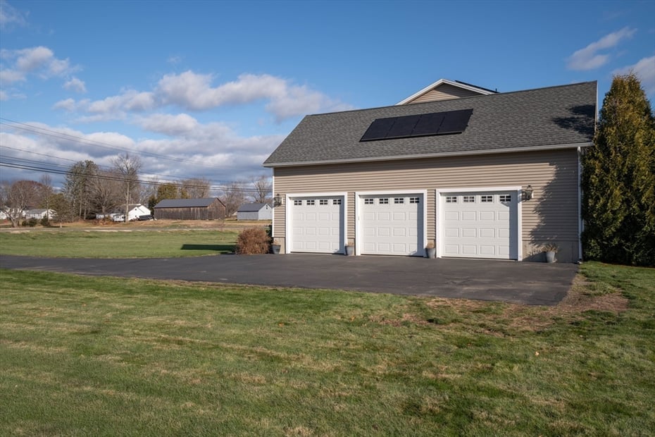 83 Bay Road Photo 31