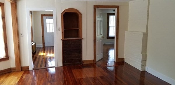 11-13 Colrain St Photo 7