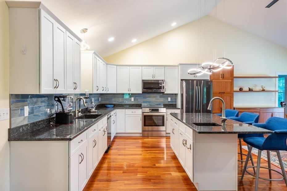 7 Grey Oak Ln Photo 9