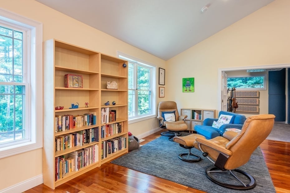 7 Grey Oak Ln Photo 14