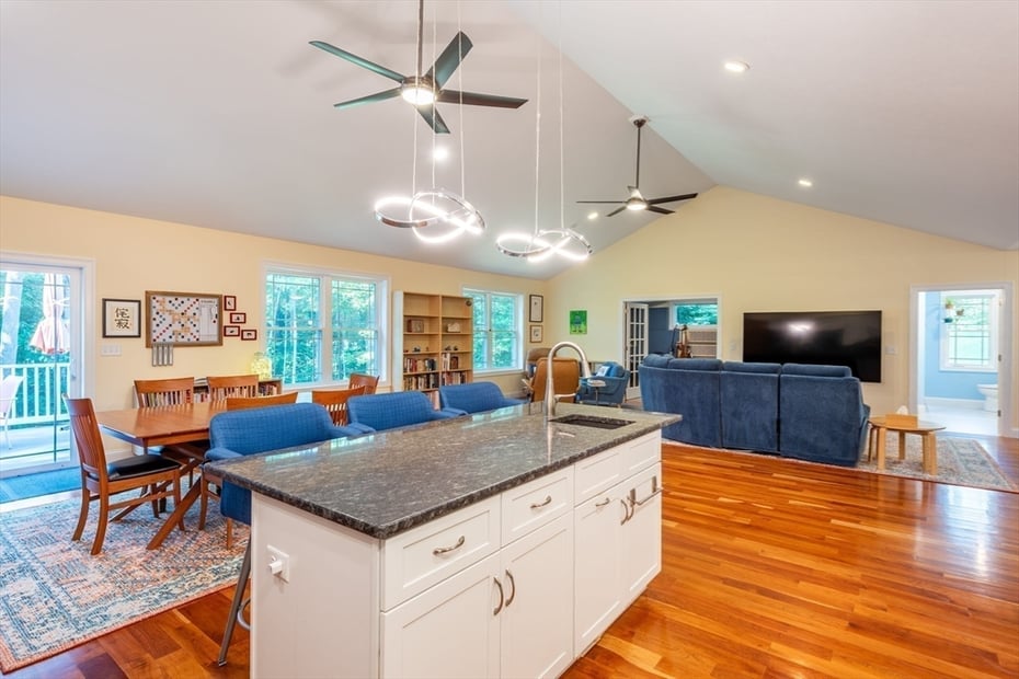 7 Grey Oak Ln Photo 12