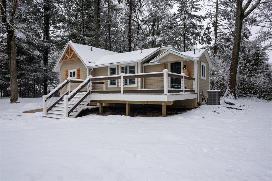 497 Springfield  #1 Photo 1