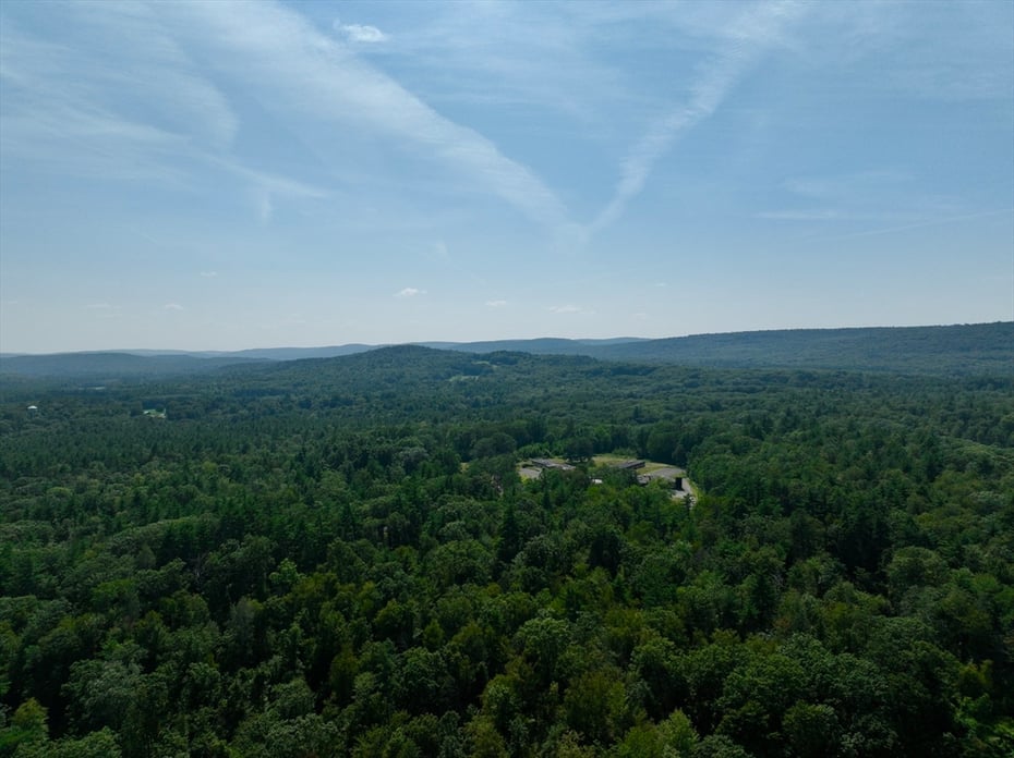 222 River Rd Photo 3