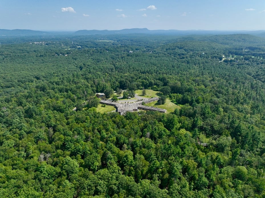 222 River Rd Photo 6