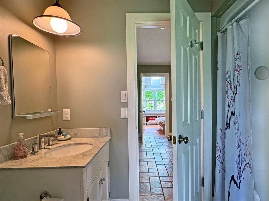 187 Plain Road Photo 19