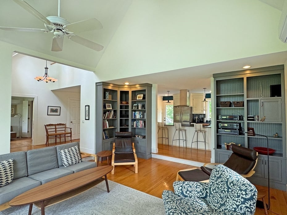 187 Plain Road Photo 9