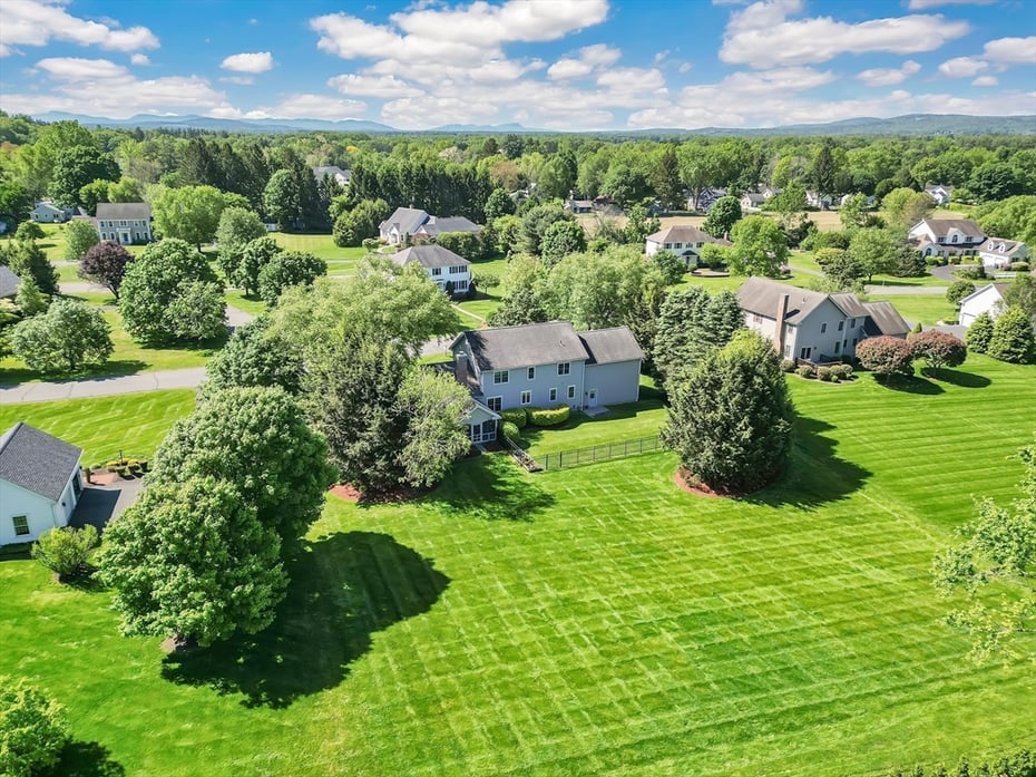 15 Crestview Dr Photo 4