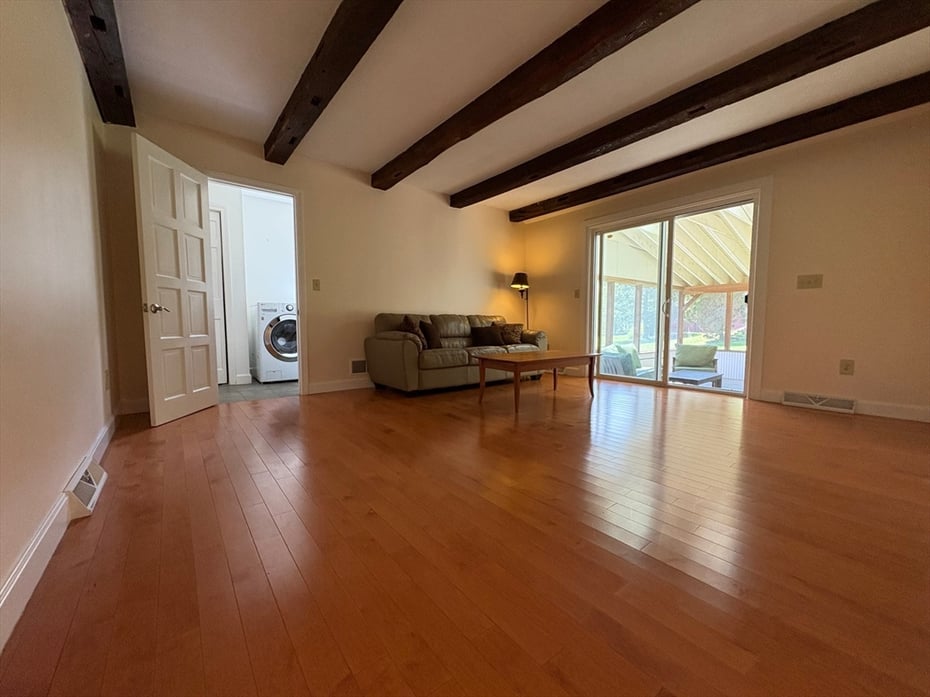11 Juniper Drive Photo 16