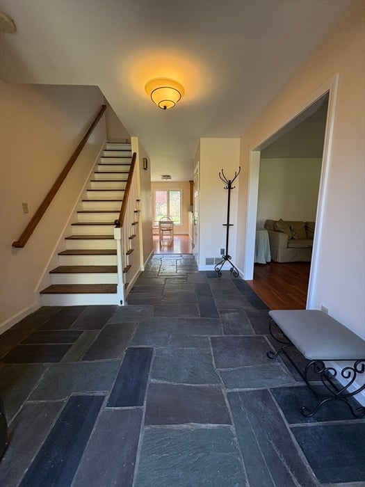 11 Juniper Drive Photo 6