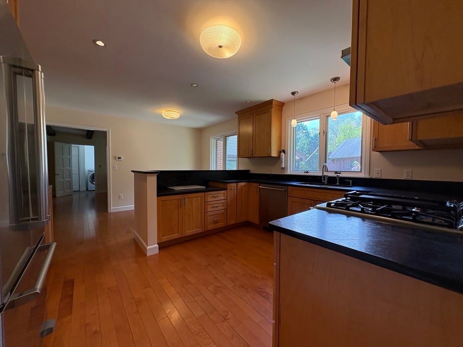 11 Juniper Drive Photo 12