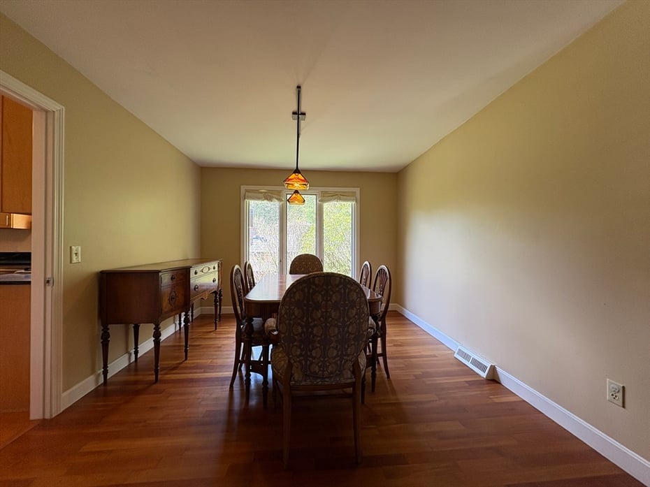 11 Juniper Drive Photo 10