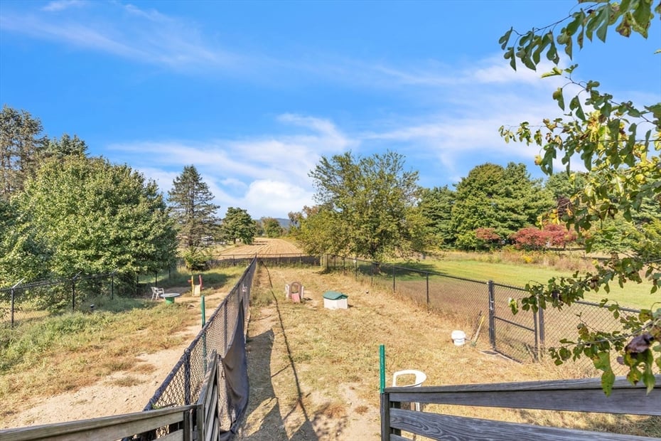 203 Long Plain Rd Photo 31