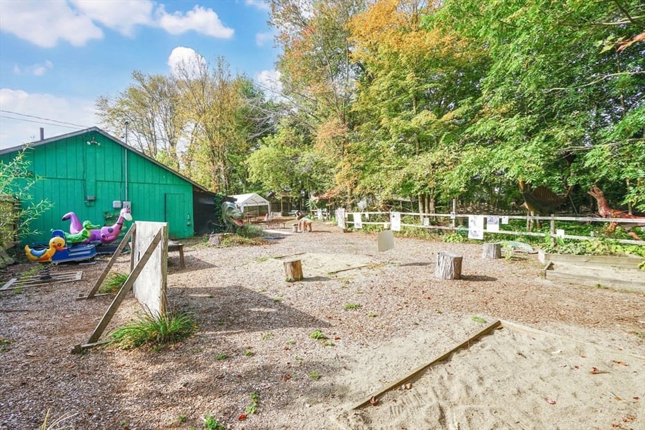 213 Greenfield Rd Photo 40