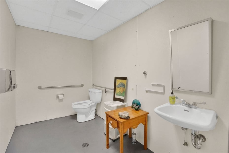 213 Greenfield Rd Photo 34