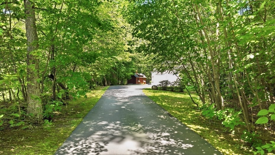 106 Valley Rd Photo 4
