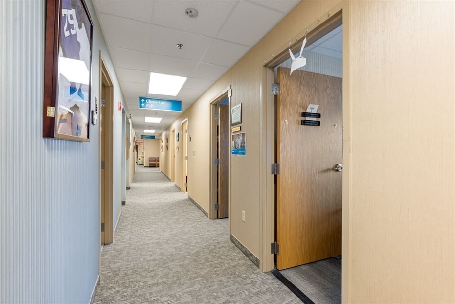 4 West Street Photo 16