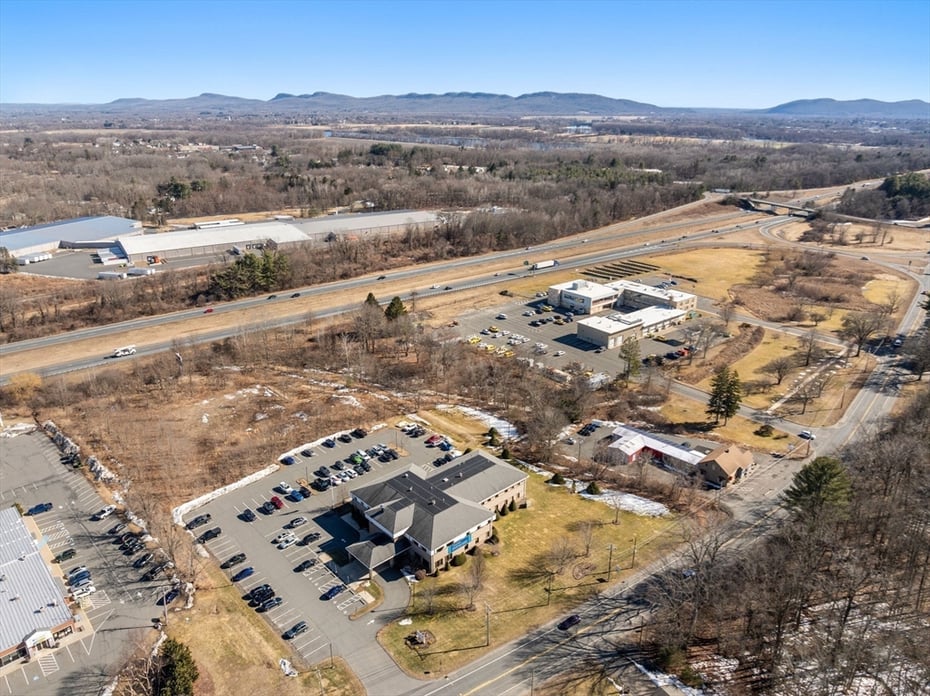 4 West Street Photo 38