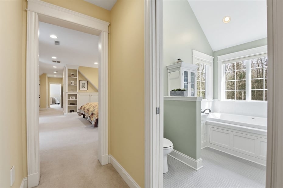 16 Hawthorn Rd Photo 33