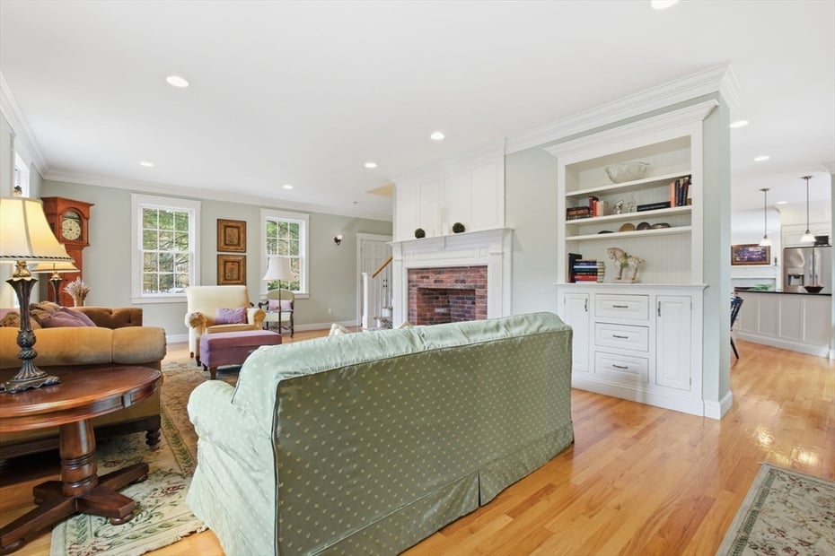 16 Hawthorn Rd Photo 19