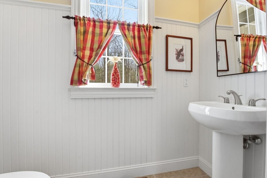 16 Hawthorn Rd Photo 7