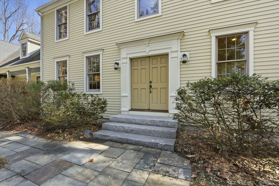 16 Hawthorn Rd Photo 2