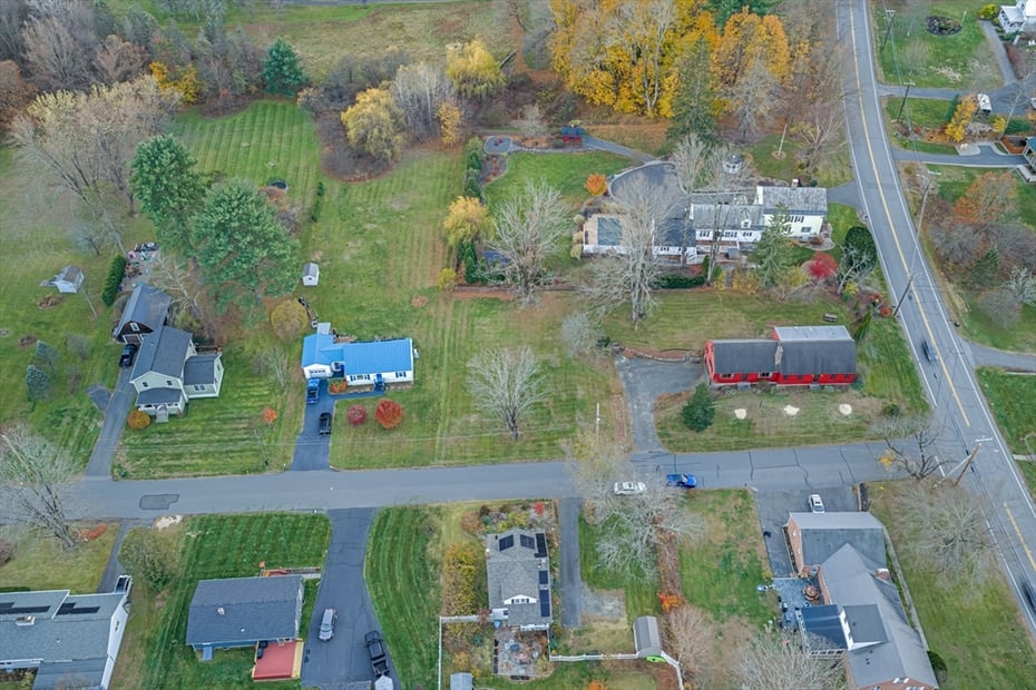 4 Pickett Ln Photo 41