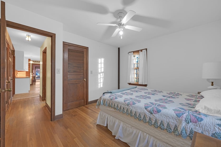 4 Pickett Ln Photo 12