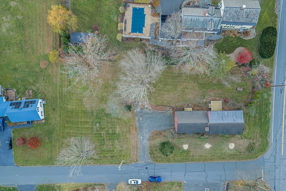 4 Pickett Ln Photo 40