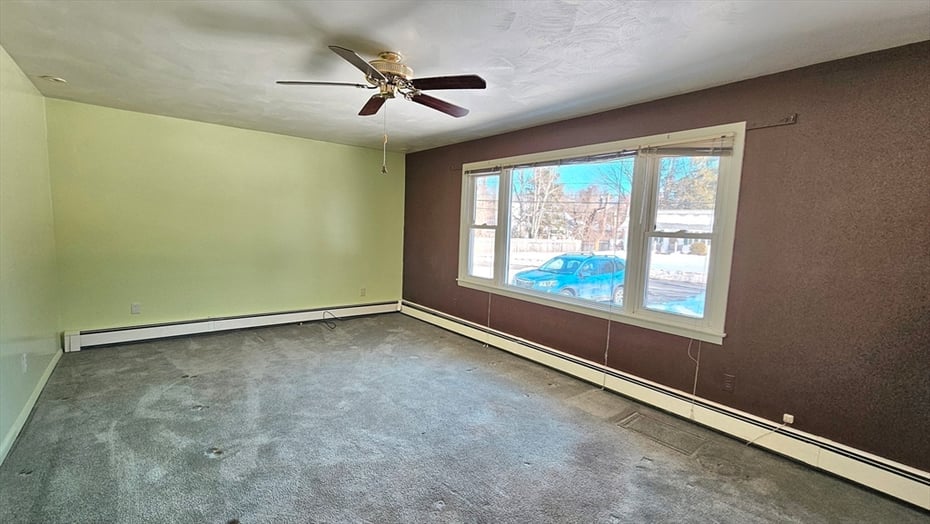 59 North Hatfield Rd Photo 6