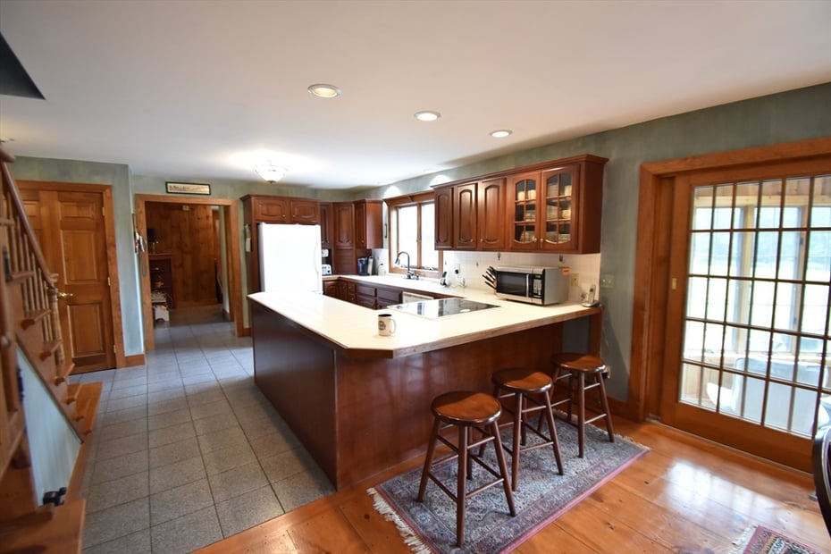 51 Coleman Road Photo 7