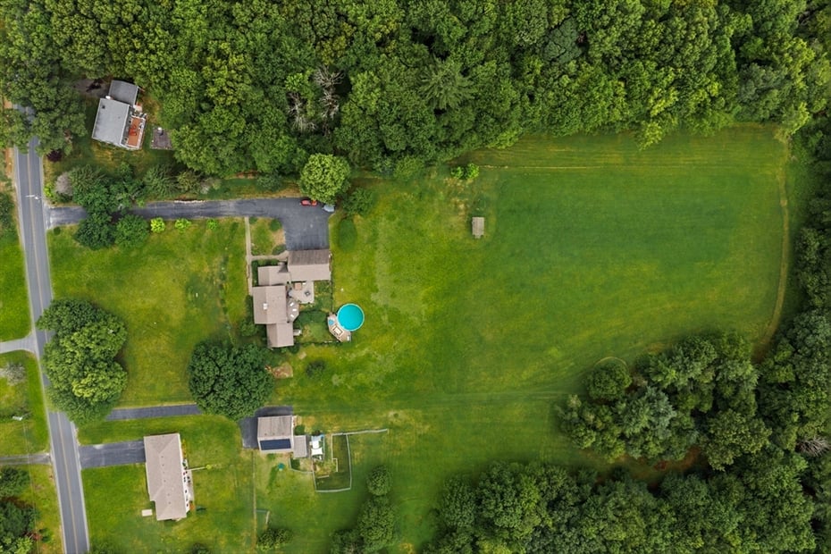 51 Coleman Road Photo 38