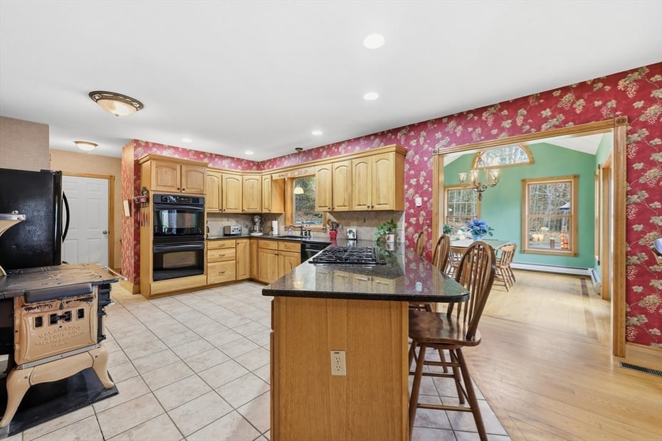 254 Bryant Photo 6