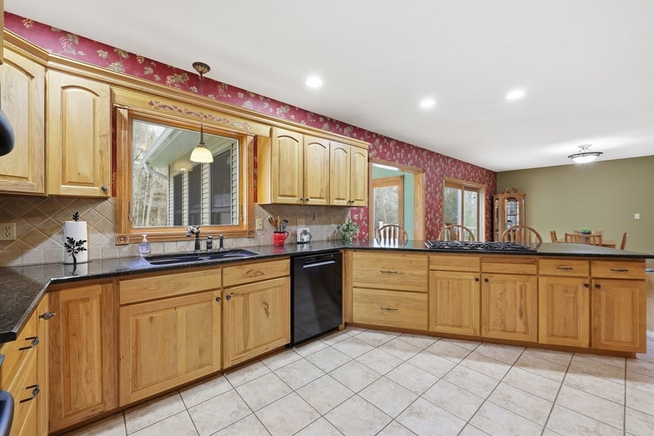 254 Bryant Photo 7