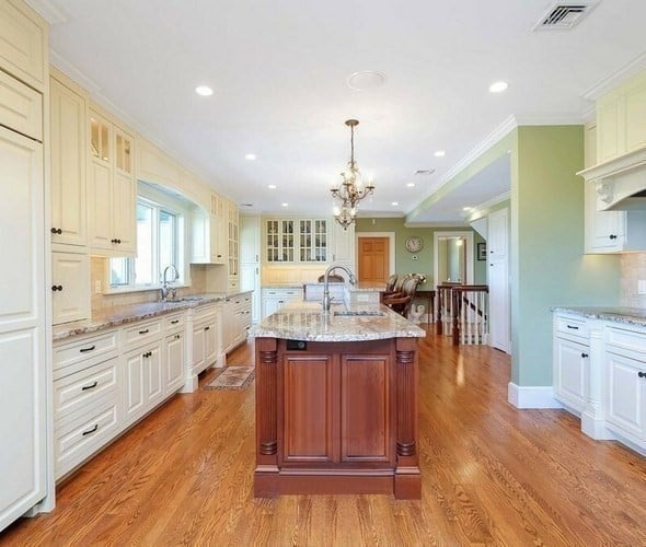 751 Ridge Rd Photo 3