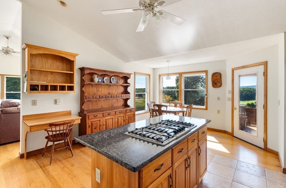 21 Old County Road Photo 13