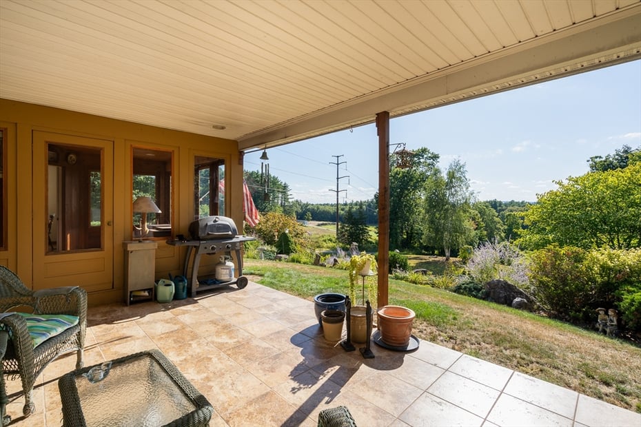 21 Old County Road Photo 35