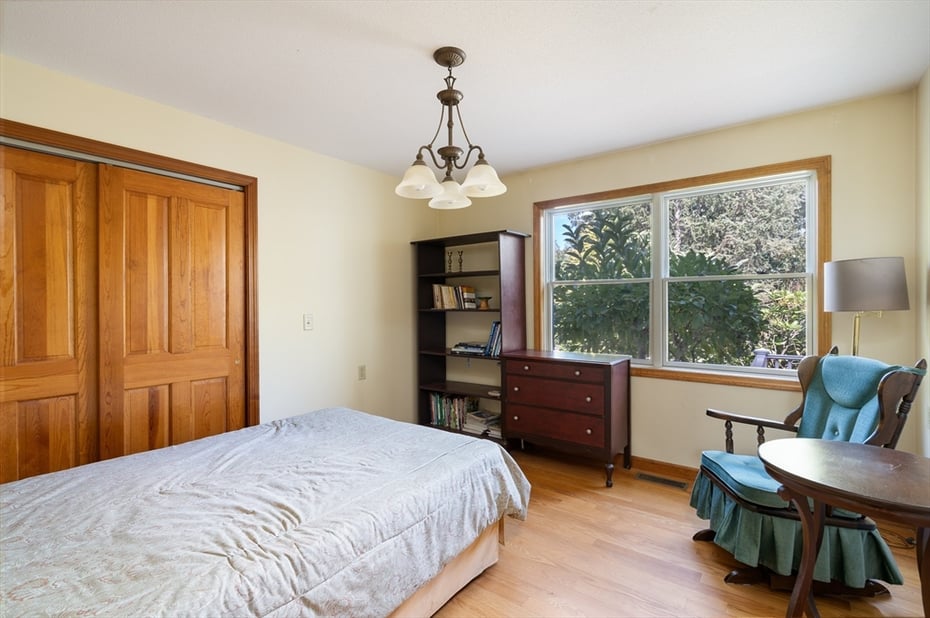 21 Old County Road Photo 22