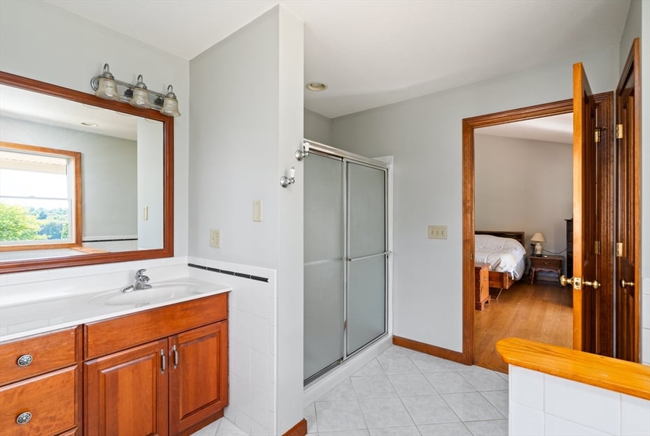 21 Old County Road Photo 29