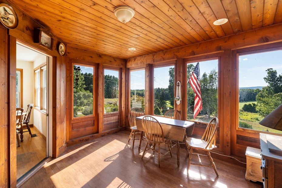 21 Old County Road Photo 31