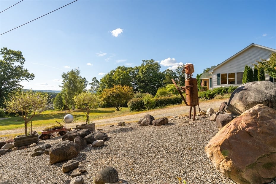 21 Old County Road Photo 40