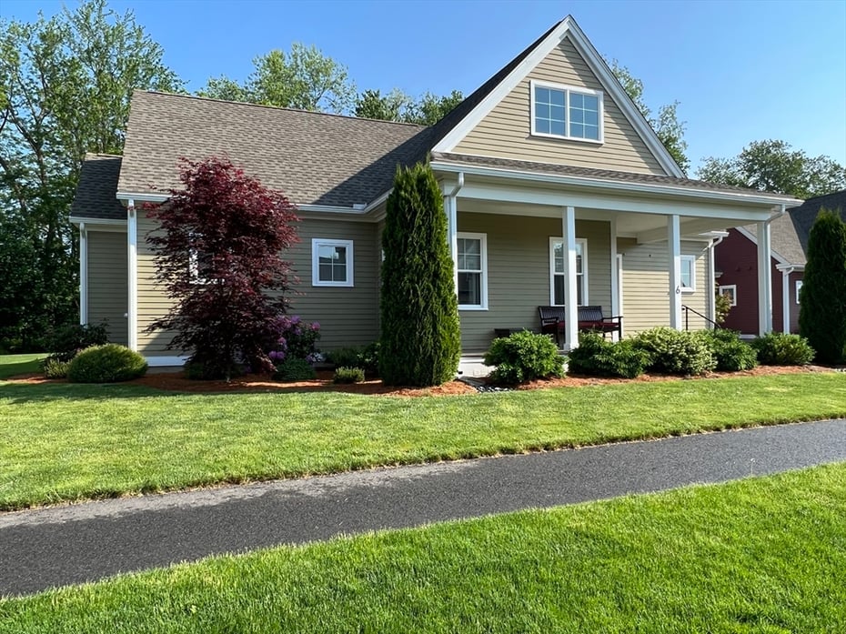 6 East Commons Drive #6 Photo 1