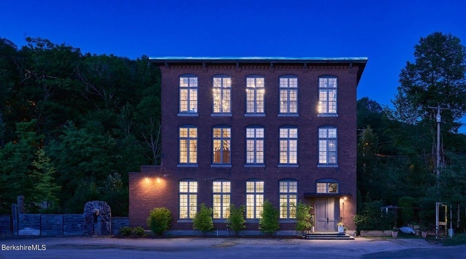 410 Park St N Photo 36