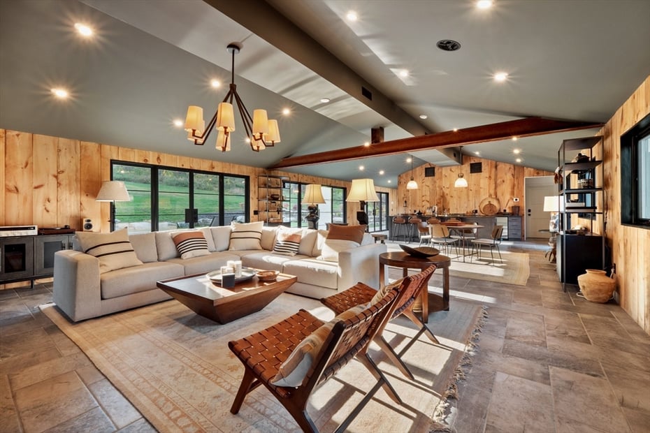 20 Cobb Photo 35