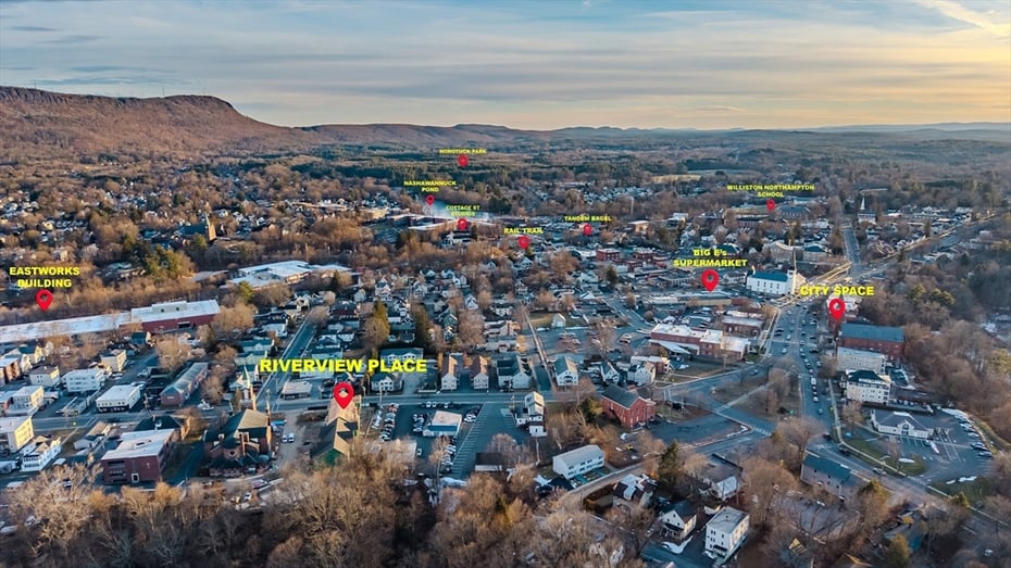 17 Elizabeth Lane #17 Photo 4